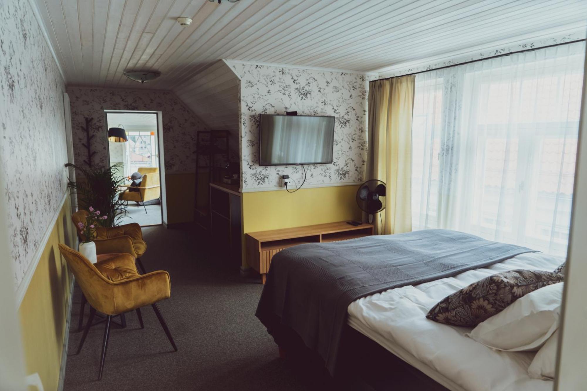 Vanalinna Boutique Hotel Kuressaare Luaran gambar
