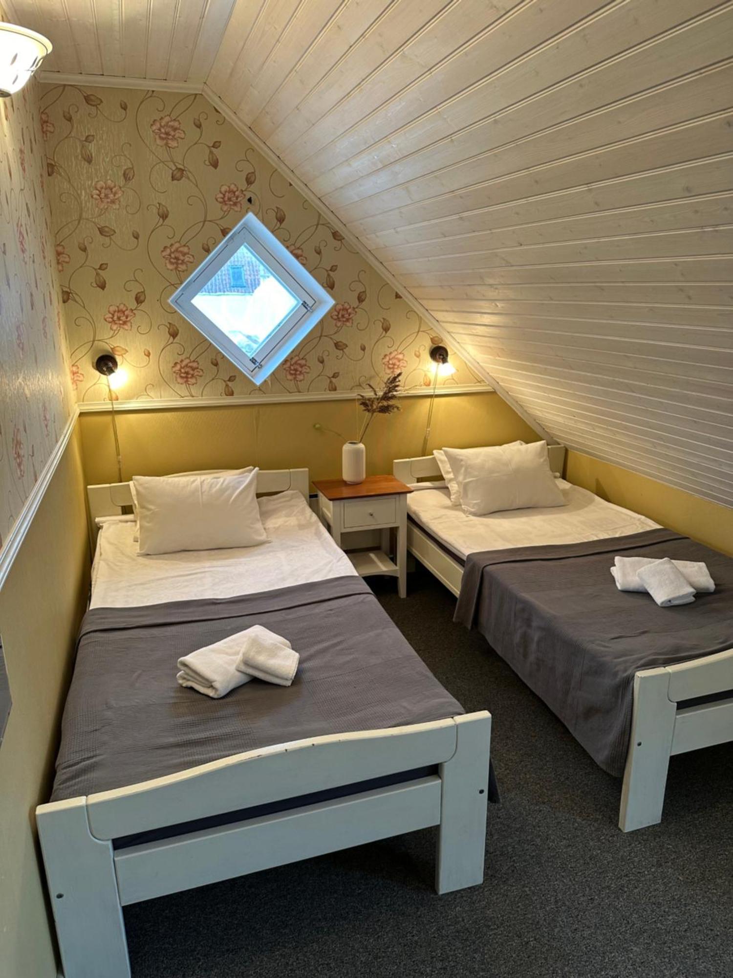 Vanalinna Boutique Hotel Kuressaare Luaran gambar